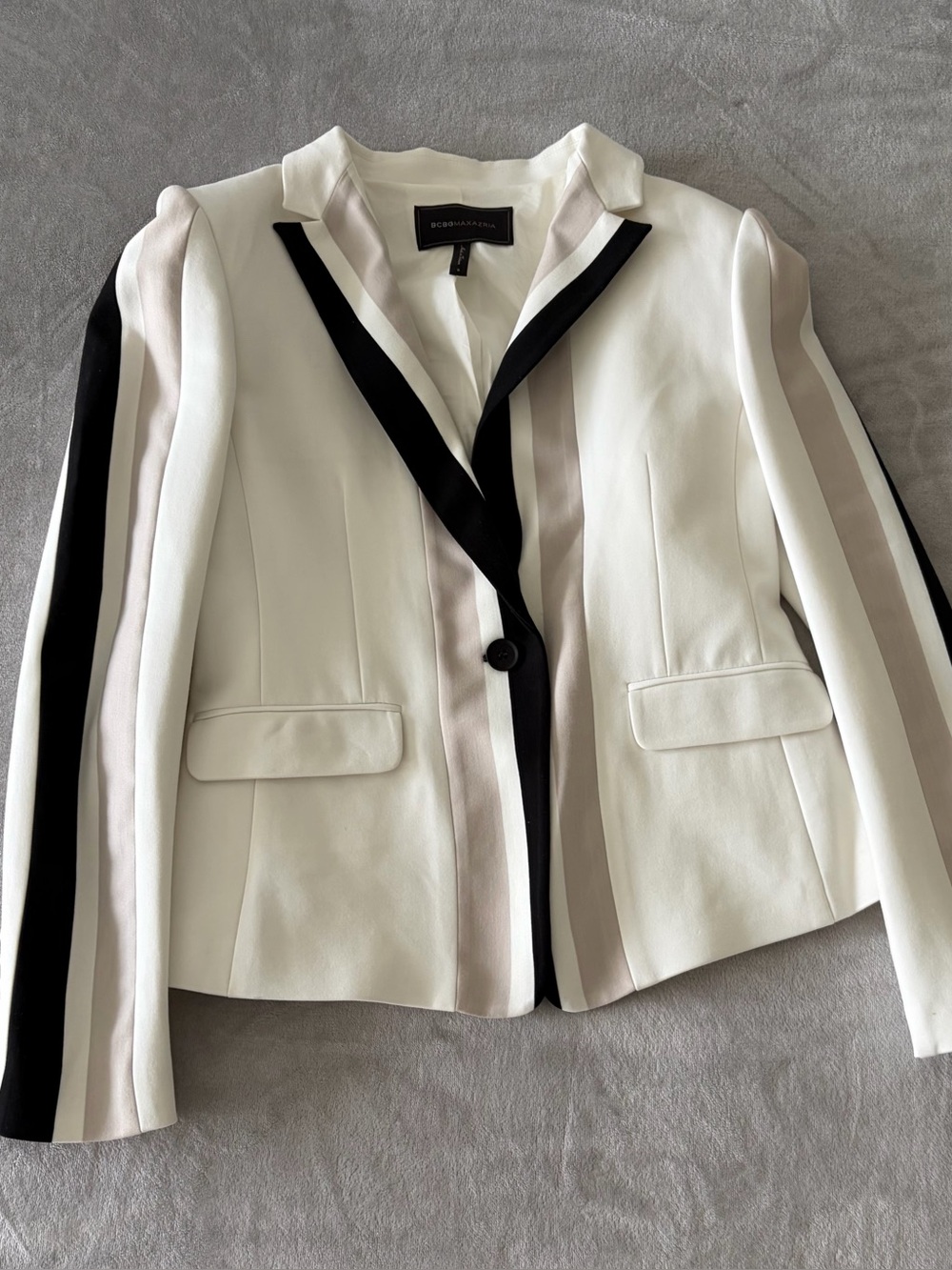 BCBG Max Azria Off White Contrast-Trim Women's Blazer